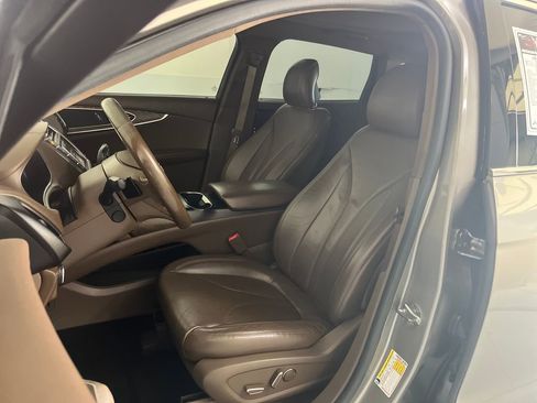 Used 2017 Lincoln MKX Reserve w/ Lincoln MKX Climate Package image 19