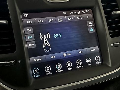 Used 2017 Chrysler 300 Limited w/ Value Package image 17