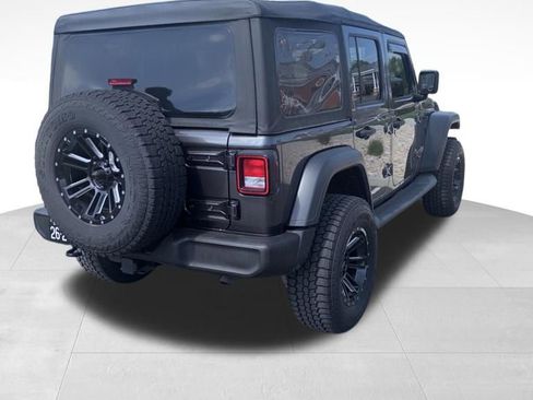 Used 2018 Jeep Wrangler Unlimited Sport S AWD/4WD image 7