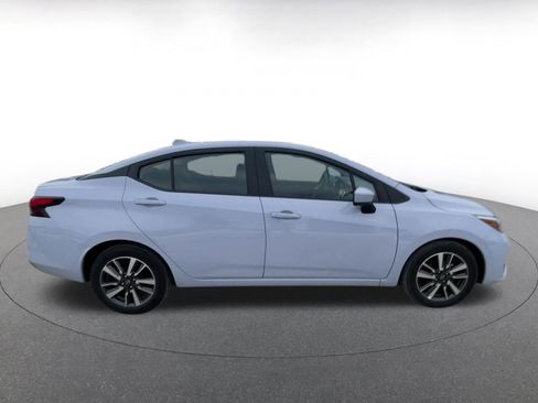 Used 2025 Nissan Versa SV image 16