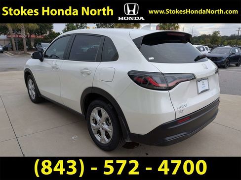 Certified 2025 Honda HR-V LX image 3