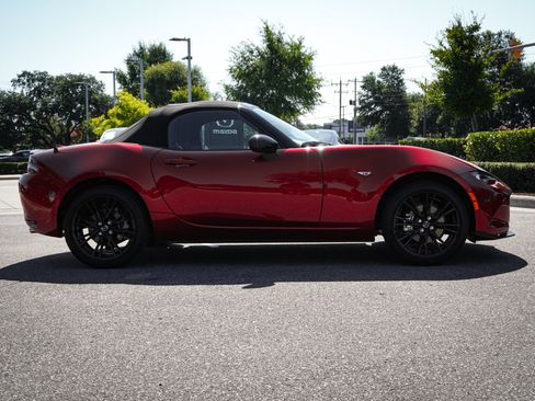 Used 2026 MAZDA MX-5 Miata Club w/ Interior Package RWD image 11