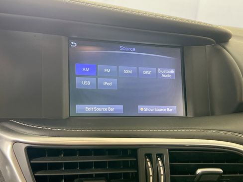 Used 2018 INFINITI QX30 AWD w/ Dark Wood Package image 15