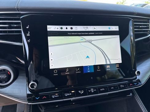 Used 2023 Jeep Wagoneer Series III w/ Convenience Group I image 23