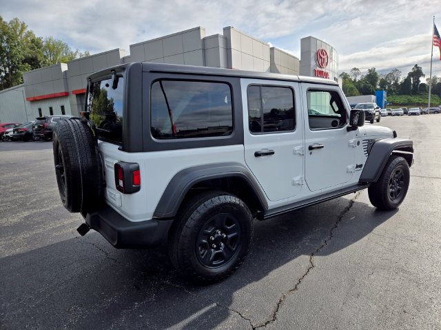 Used 2024 Jeep Wrangler Unlimited Sport AWD/4WD image 9