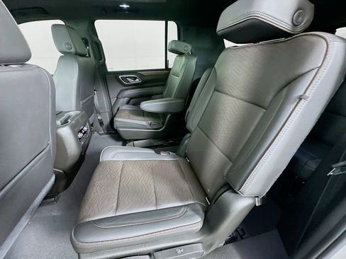 Used 2021 Chevrolet Suburban High Country image 26