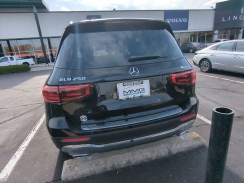 New 2026 Mercedes-Benz GLB 250 4MATIC image 5
