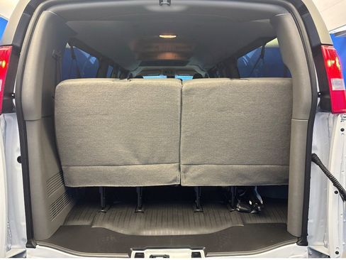 New 2025 Chevrolet Express 3500 LS w/ Chrome Appearance Package image 24