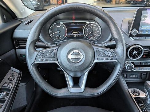 Used 2024 Nissan Sentra SV FWD image 19