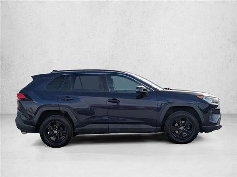 Used 2021 Toyota RAV4 XLE image 4
