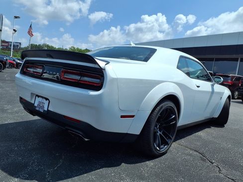 Used 2023 Dodge Challenger R/T Scat Pack RWD image 38