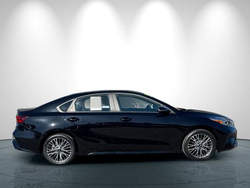 Certified 2023 Kia Forte GT-Line image 3