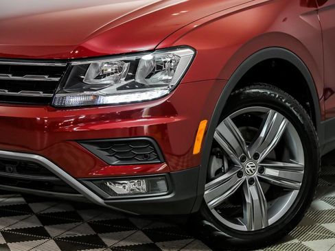 Certified 2020 Volkswagen Tiguan SE AWD/4WD image 2