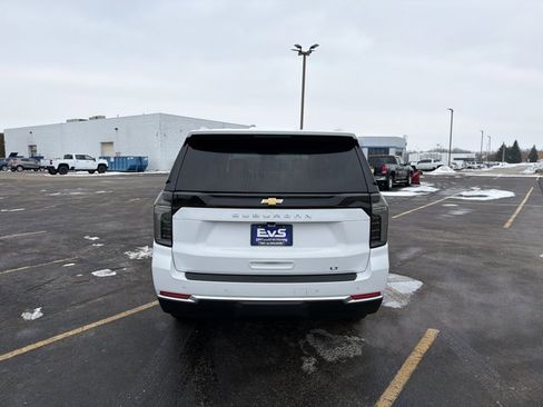 New 2026 Chevrolet Suburban LT w/ Comfort Package image 6