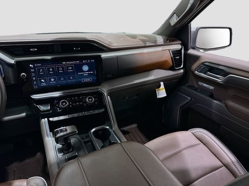Used 2025 GMC Sierra 1500 Denali image 24