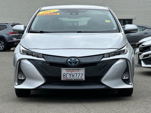 Used 2017 Toyota Prius Prime Advanced image 10