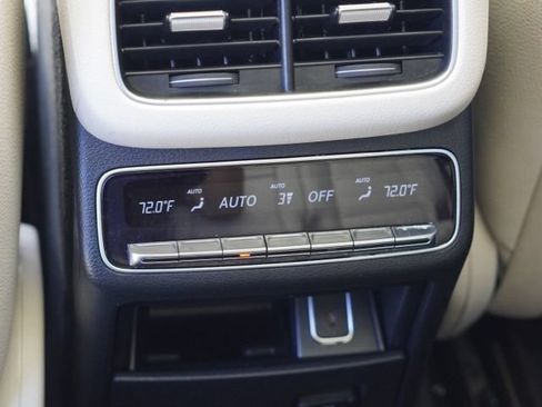 Used 2022 Mercedes-Benz GLS 450 4MATIC image 41