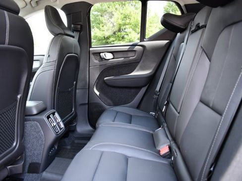 New 2025 Volvo XC40 B5 Plus w/ Protection Package Premier image 17