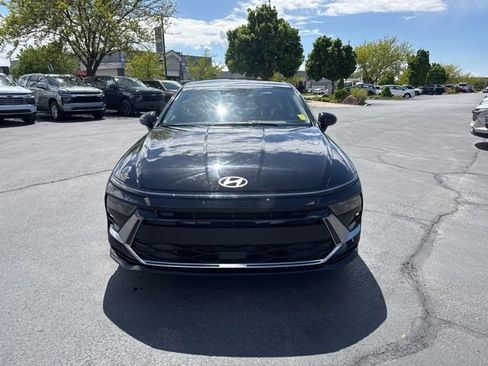 Used 2024 Hyundai Sonata SEL FWD image 2
