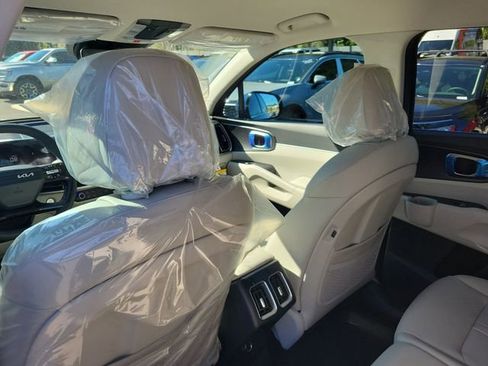New 2026 Kia Sorento S image 12