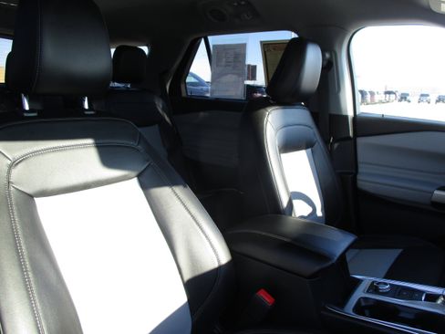 Used 2023 Ford Explorer XLT w/ Equipment Group 202A image 47
