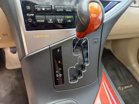 Used 2010 Lexus RX 350 2WD image 17