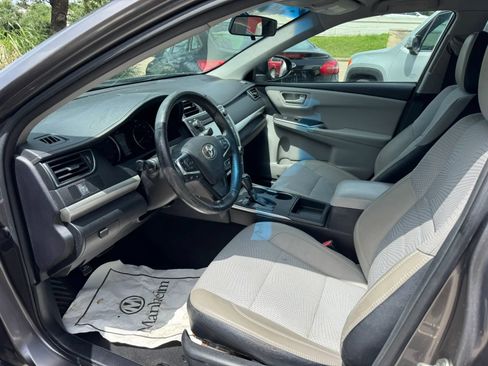 Used 2016 Toyota Camry SE FWD image 16