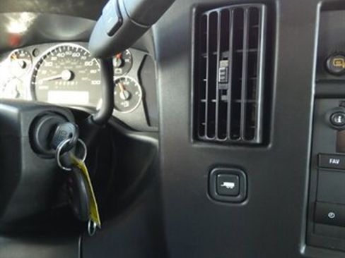 Used 2023 Chevrolet Express 2500 w/ Driver Convenience Package image 26