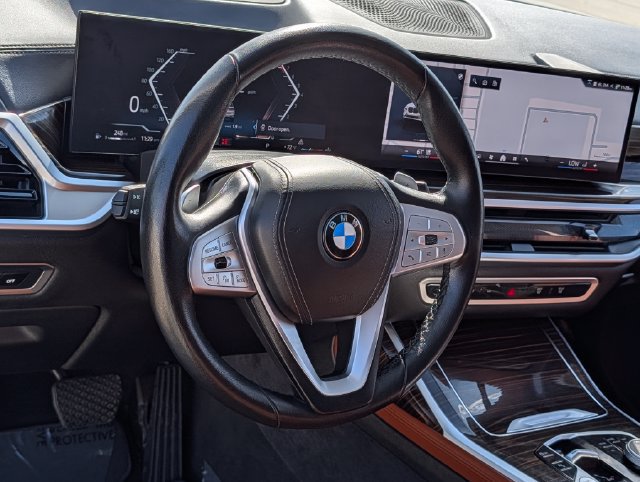 Used 2026 BMW X7 xDrive40i w/ Premium Package AWD/4WD image 22
