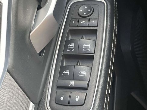 Used 2024 RAM 2500 Big Horn w/ Bed Utility Group image 9