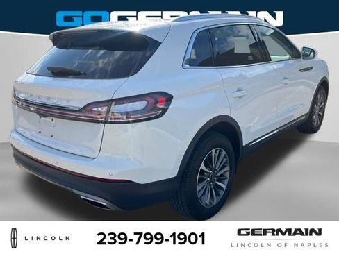Used 2023 Lincoln Nautilus AWD w/ Premium Package image 7