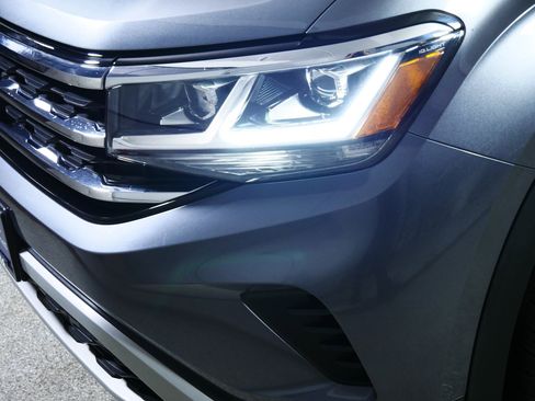 Certified 2023 Volkswagen Atlas SE w/ Panoramic Sunroof Package image 16