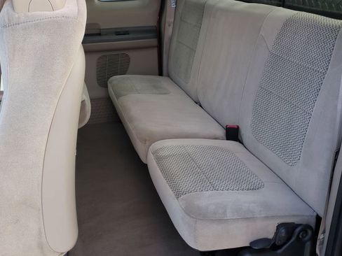 Used 2001 Ford F250 Lariat image 16