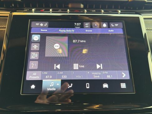 Used 2023 Jeep Grand Cherokee Altitude image 29