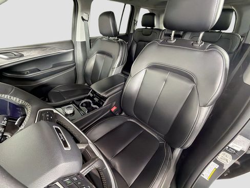 Used 2023 Jeep Grand Cherokee Limited RWD image 21