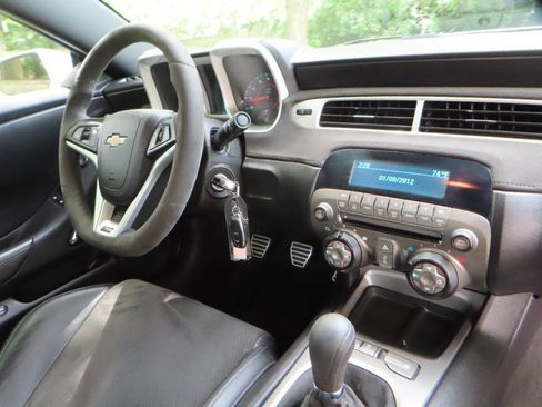 Used 2015 Chevrolet Camaro Z/28 image 24