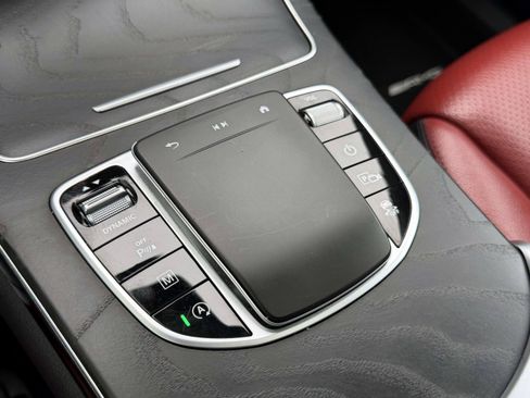 Used 2022 Mercedes-Benz GLC 300 4MATIC Coupe image 32
