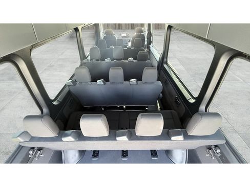 Used 2025 Mercedes-Benz Sprinter 2500 image 13