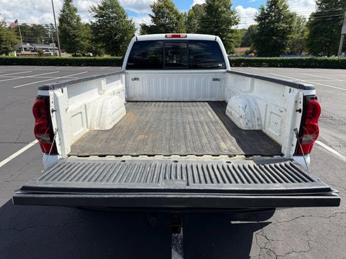 Used 2006 Chevrolet Silverado 3500 2WD Crew Cab image 9