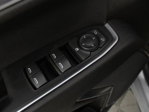 Used 2023 Chevrolet Silverado 1500 LT image 14