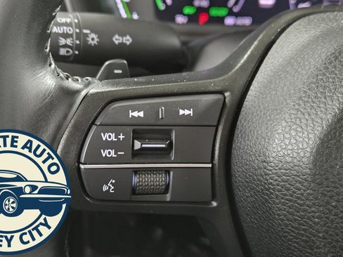 Used 2023 Honda Accord EX-L image 12