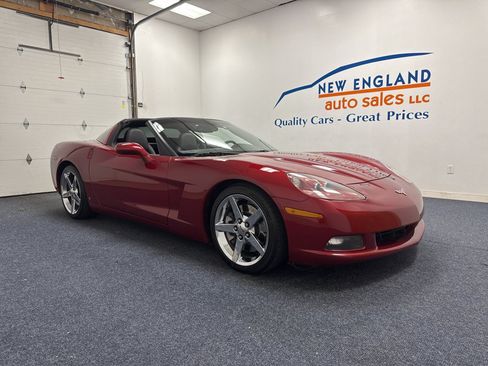 Used 2008 Chevrolet Corvette Coupe w/ Preferred Equipment Group RWD image 8