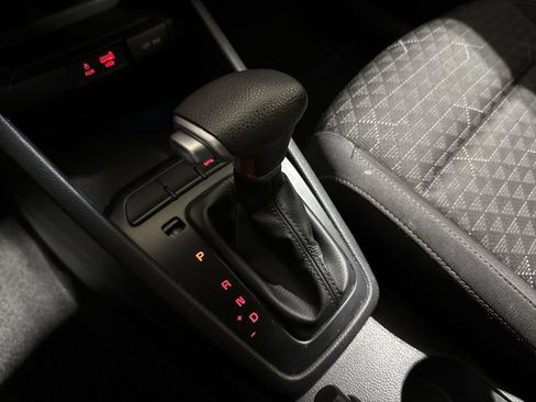 Used 2019 Kia Rio S FWD image 17