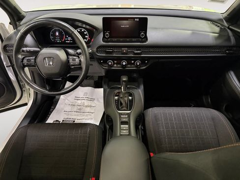Used 2024 Honda HR-V Sport image 17