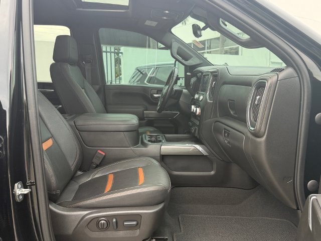 Used 2023 GMC Sierra 2500 AT4 w/ AT4 Premium Plus Package AWD/4WD image 16