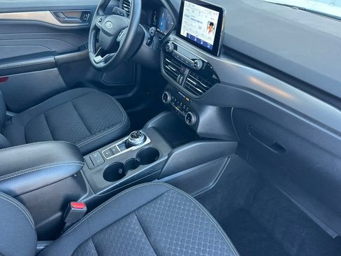 Certified 2024 Ford Escape Active FWD image 17