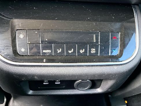 Certified 2026 Nissan Armada SV AWD/4WD image 34
