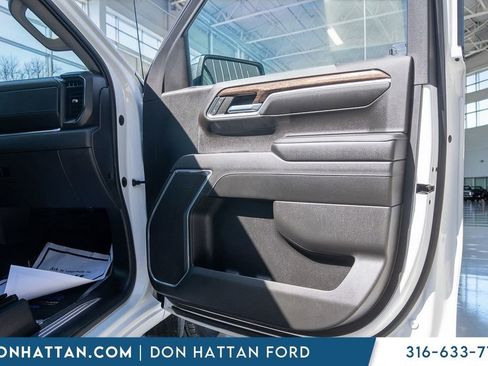 Used 2022 GMC Sierra 1500 SLE image 21