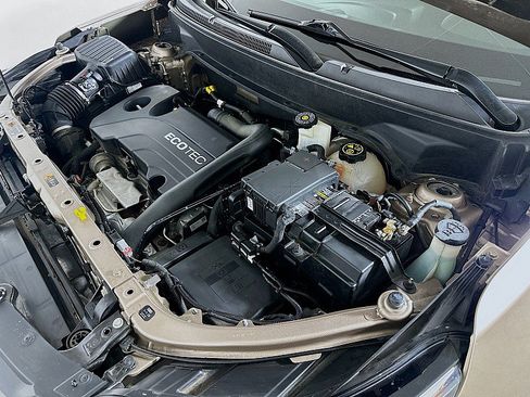 Used 2019 Chevrolet Equinox LT FWD image 26