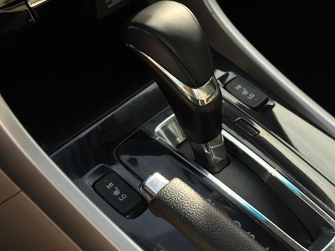 Used 2016 Honda Accord EX-L image 18
